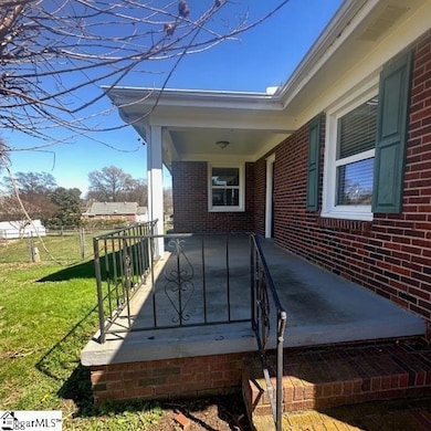 13 Dargan St, Greenville, SC 29611 - photo 3