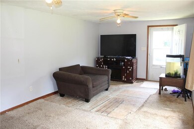 229 E Cross St, Anderson, IN 46012 - photo 4