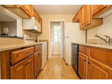 58 Seabreeze Ln, Bristol, RI 02809 - photo 7