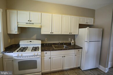 902 Allendale St, Baltimore, MD 21229 - photo 4