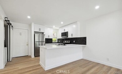 17000 Burbank Blvd unit 214, Encino, CA 91316 - photo 2