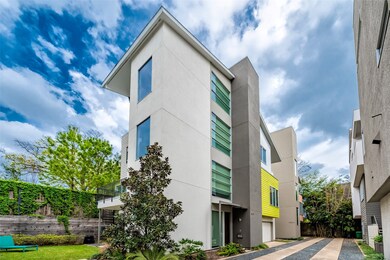 Stunning custom built contemporary home in the Mus