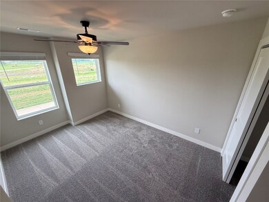 9317 Snowberry Dr SW, Cedar Rapids, IA 52404 - photo 5