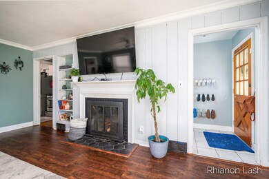 1736 Giddings-17