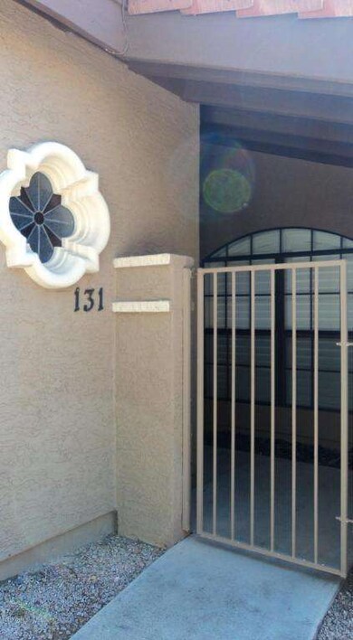 Entry to Unit from Sidewalk