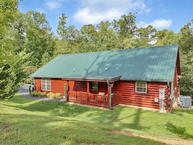 2103 Roscoe Ct, Sevierville, TN 37876 - photo 4