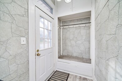 376_Third_St-08