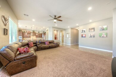 2484 E Tiffany Way