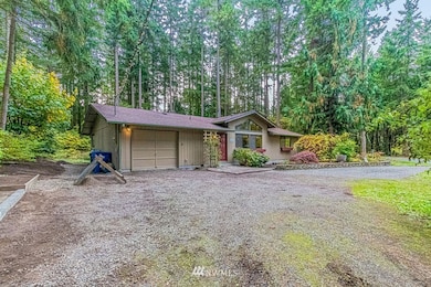 21801 Crest Ln SE, Yelm, WA 98597 - photo 2