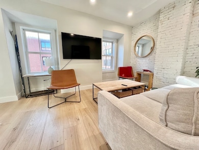 27 Thacher St unit 4, Boston, MA 02113 - photo 6