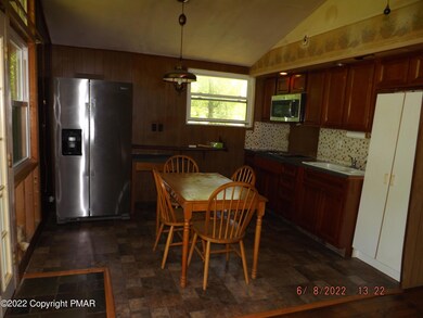 257 Silver Spring Blvd, Kunkletown, PA 18058 - photo 5