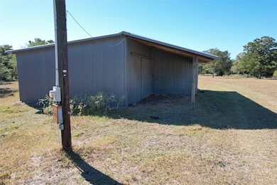 3220 Lower Mission Valley Rd, Victoria, TX 77905 - photo 5