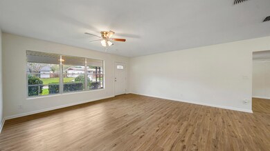 525 Matterhorn Rd, Jacksonville, FL 32216 - photo 4