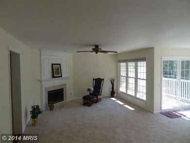 9266 Cardinal Forest Ln unit B, Lorton, VA 22079 - photo 2
