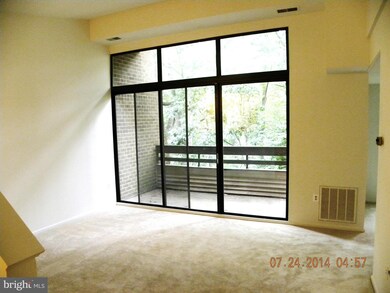 2108 Green Watch Way unit 301, Reston, VA 20191 - photo 4