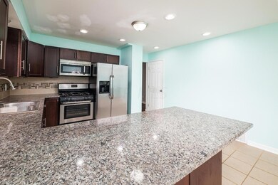 6099 Darby Ln-6