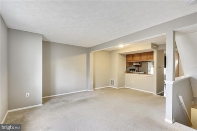 19120 Willow Spring Dr, Germantown, MD 20874 - photo 7