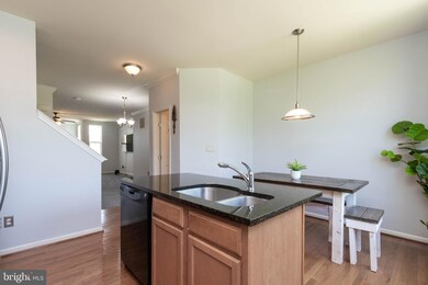16767 Blackjack Oak Ln unit 315, Woodbridge, VA 22191 - photo 5