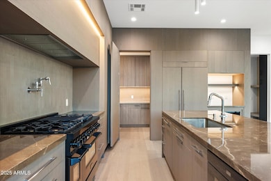 4537 E Montecito Ave, Phoenix, AZ 85018 - photo 5