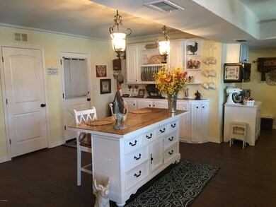 Walk in Pantry to the left