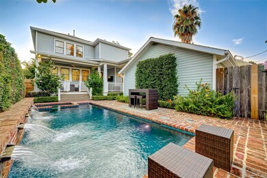 916 Columbia St, Houston, TX 77008 - photo 2