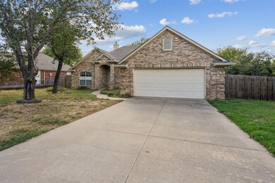 1322 Timber Creek Dr, Weatherford, TX 76086 - photo 5