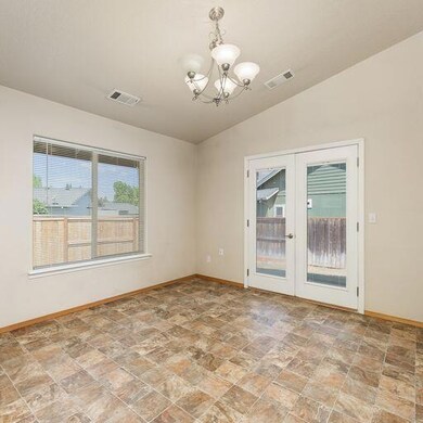 2067 SW Colorado Ln, Grants Pass, OR 97527 - photo 6