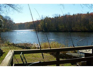 12 Staples Ln, Blackstone, MA 01504 - photo 3