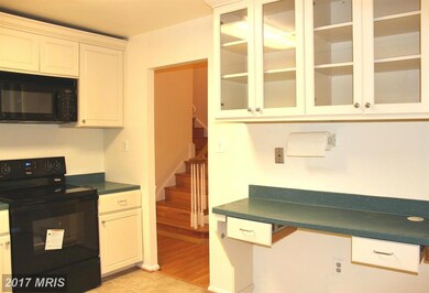 6015 Liberty Bell Ct, Burke, VA 22015 - photo 5