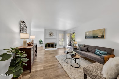 224 Oakleaf Dr unit 102, Thousand Oaks, CA 91360 - photo 6