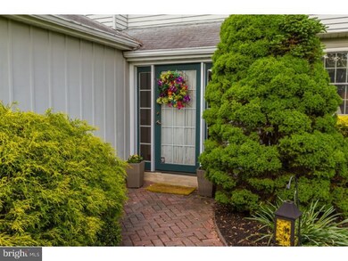 7 Schoolhouse Dr, Medford, NJ 08055 - photo 2