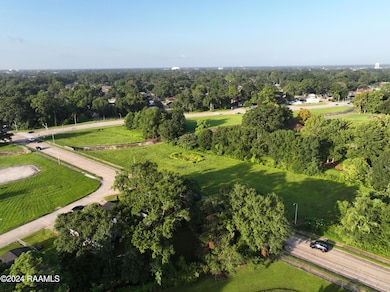 1413 N Saint Antoine St, Lafayette, LA 70501 - photo 2