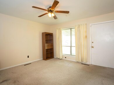 1494 Grattan Columbus-4