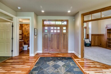 19317 Soda Springs Dr, Bend, OR 97702 - photo 3