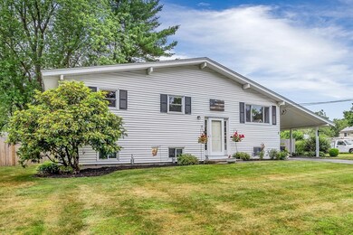 10 Buttercup Ln, Medway, MA 02053 - photo 2