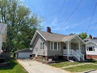 717 W 7th St S, Newton, IA 50208 - photo 2
