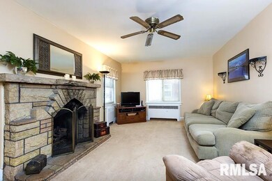 927 W 16th St, Davenport, IA 52804 - photo 3