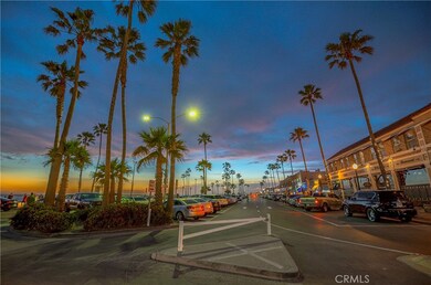 2202 W Oceanfront unit B, Newport Beach, CA 92663 - photo 3