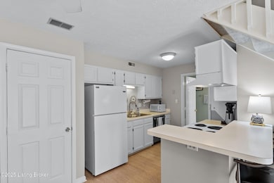 1174 Neon Way unit 10, Louisville, KY 40204 - photo 7