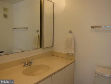Montebello unit 201, Alexandria, VA 22303 - photo 5
