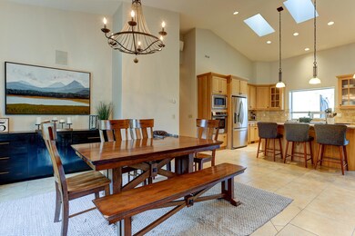 67555 Cloverdale Rd-12