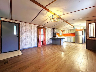 1218 Borah St, Olney, IL 62450 - photo 7