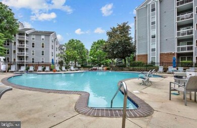 The Four Winds at Oakton unit 4-E11, Oakton, VA 22124 - photo 3