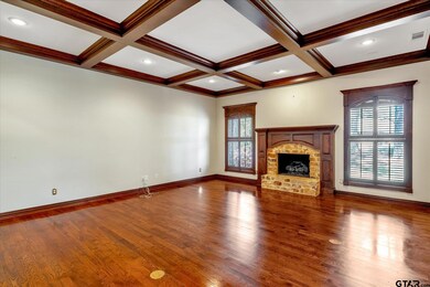 1101 Garden Park Cir, Tyler, TX 75703 - photo 6