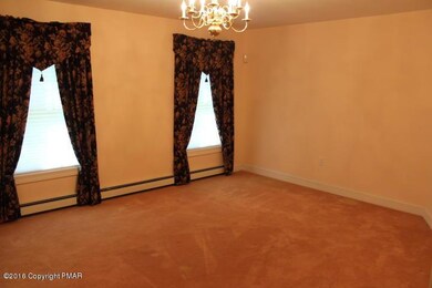 153 Wyndham Dr, Cresco, PA 18326 - photo 6