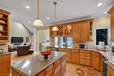 10 Wallace Ave, Oakhurst, NJ 07755 - photo 7