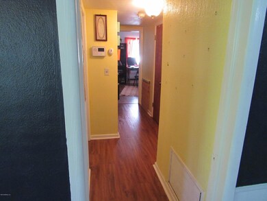 6324 Badnur Dr, Jacksonville, FL 32210 - photo 6