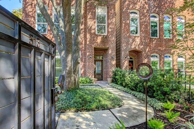 513 E 11th St, Houston, TX 77008 - photo 3