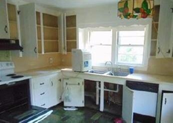 55 Wychunas Ave, Buzzards Bay, MA 02532 - photo 4