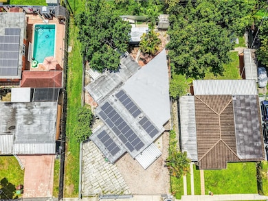 unlisted-address, Hialeah, FL 33013 - photo 4